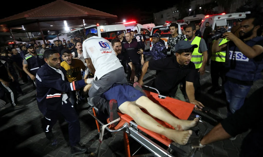 Ataque aéreo em Gaza mata 500 pessoas em hospital e escola. Foto Reuters