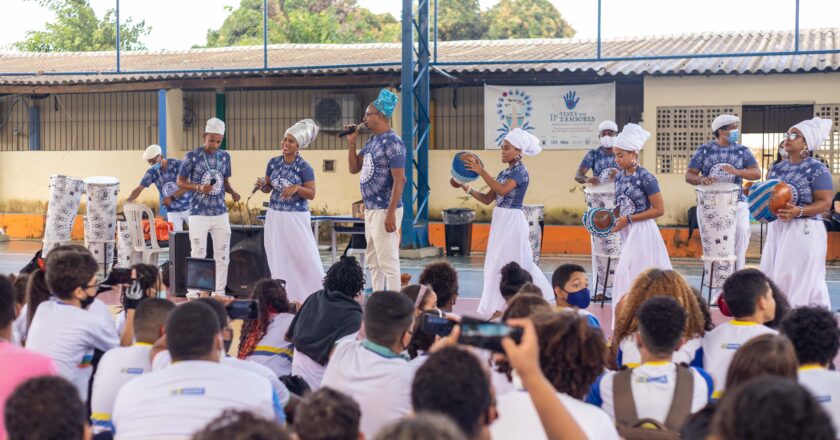 Aula espetáculo celebra cultura afro-brasileira em escola municipal do Recife