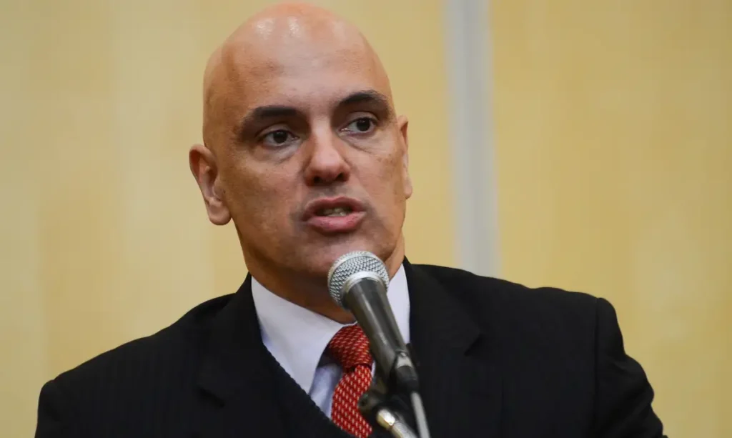 Ministro Alexandre de Moraes condena mais cinco por invasões no 8 de janeiro. Foto - Rovena Rosa