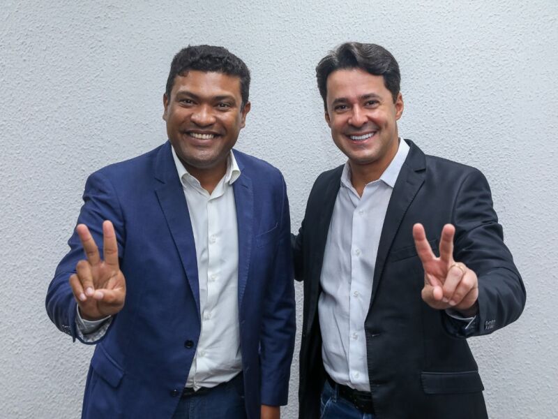 Deputado estadual Joel da Harpa ao lado do presidente estadual do PL Anderson Ferreira. Foto: Divulgação