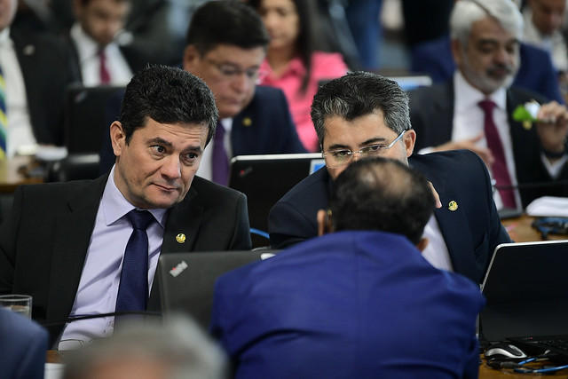 senador Sergio Moro (União-PR); ao lado do senador Marcos Rogério (PL-RO). Foto: Pedro França/Agência Senado