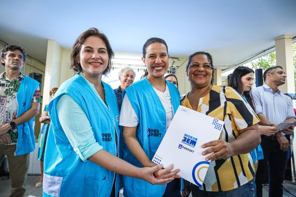 Programa Morar Bem PE: governadora Raquel Lyra entrega 261 escrituras de moradias na Zona Norte do Recife. Foto: Janaína Pepeu/Secom