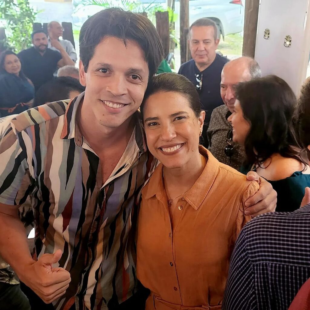 Jadson Caetano com a governadora Raquel Lyra. Foto: Divulgação