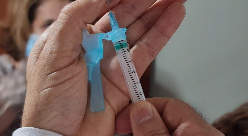 Ministério da Saúde recomenda nova dose de vacina para Covid-19
