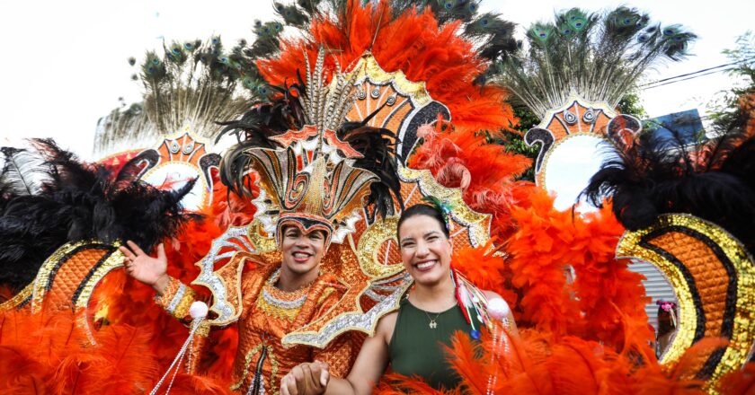 Governadora Raquel Lyra prestigia carnaval em Paudalho