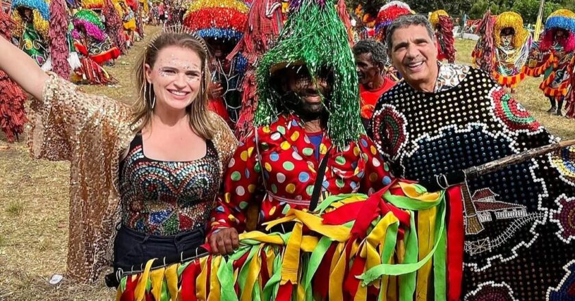 Marília Arraes cumpre maratona político-carnavalesca ao lado de lideranças locais e nacionais