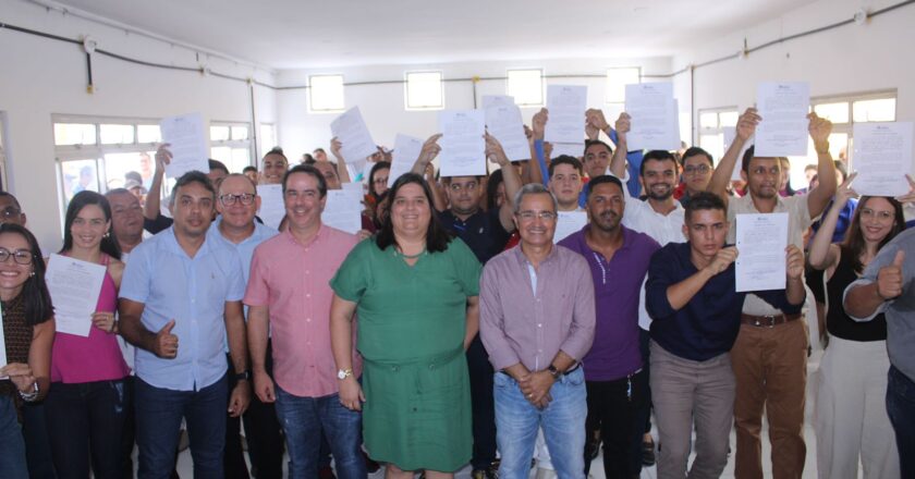 Posse de 25 ACS fortalece equipe de saúde em Ribeirão