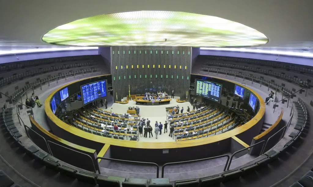 Câmara dos Deputados aprova reforma no Seguro Obrigatório de Veículos