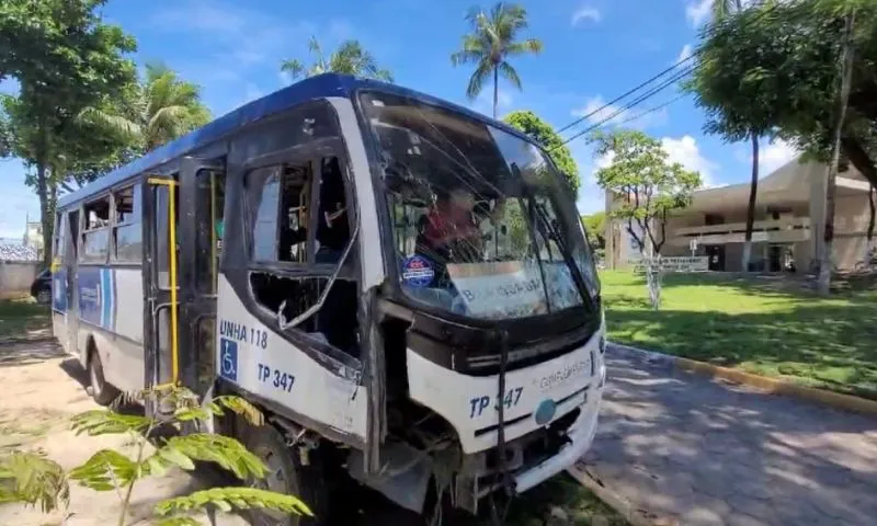 Ministério Público investiga acidente com micro-ônibus