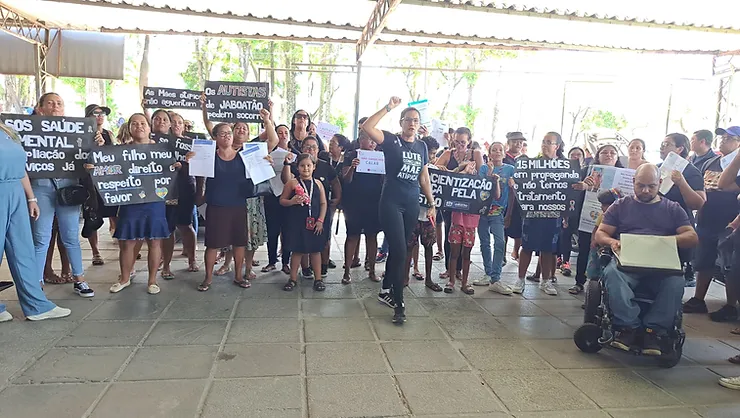 Protesto em Jaboatão pede melhor assistência para autistas
