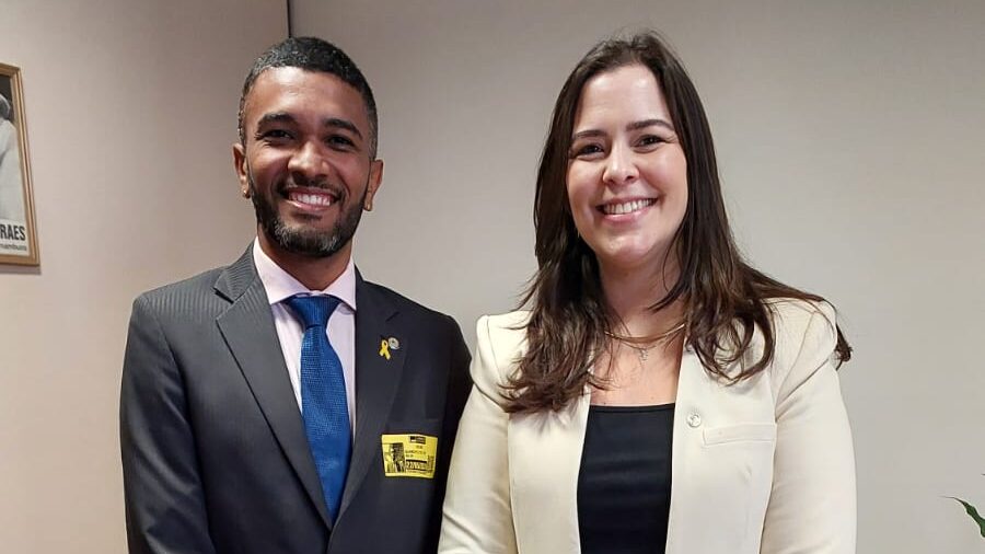 Pré-candidato a vereador Sanchilis Oliveira e a Deputada Federal Maria Arraes