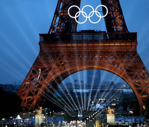 Em Paris abertura das Olimpiadas encanta com Lady Gaga