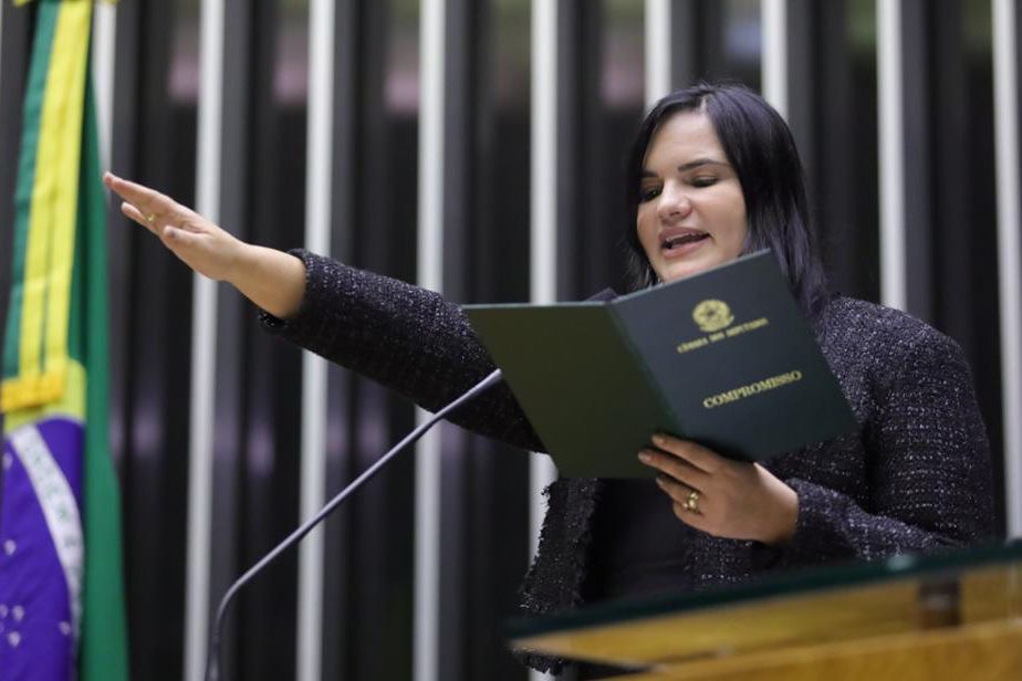 Michele Collins assume mandato de deputada federal. Foto: Divulgação