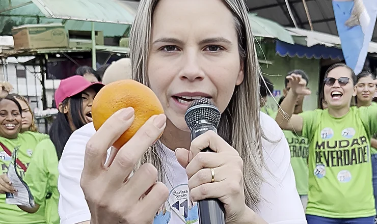 Clarissa Tércio critica gestão municipal em caminhada em Cavaleiro