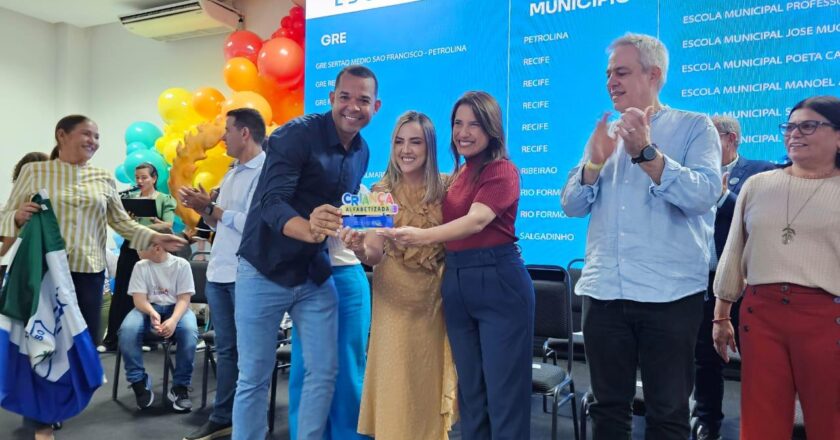 Educação em Ribeirão é premiada pelo governo de PE