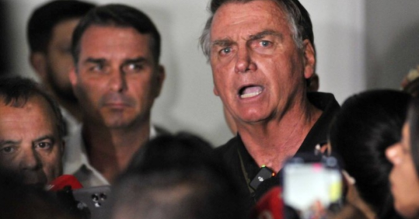 Bolsonaro é acusado de priorizar política e abandonar aliados