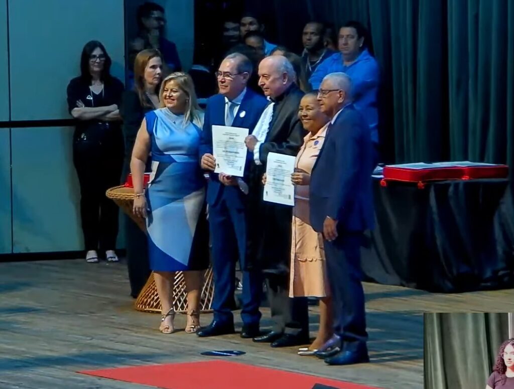 Mano Medeiros e Irmã Babate são diplomados prefeito e vice-prefeita de Jaboatão dos Guararapes. Imagem-TRE-PE