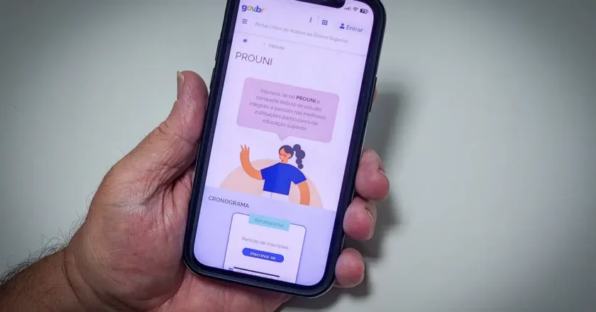 Inscrições para o Prouni 2025 terminam nesta terça-feira