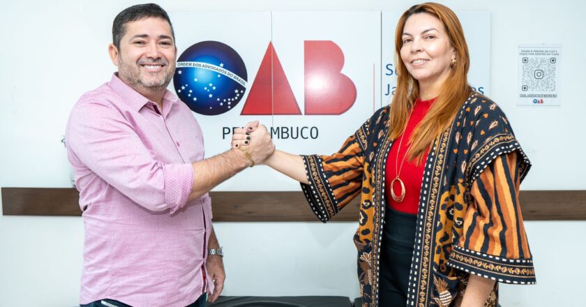 Presidente da Câmara de Jaboatão visita OAB local