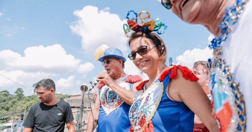 Escada compra ornamentação de Carnaval em frigorífico local