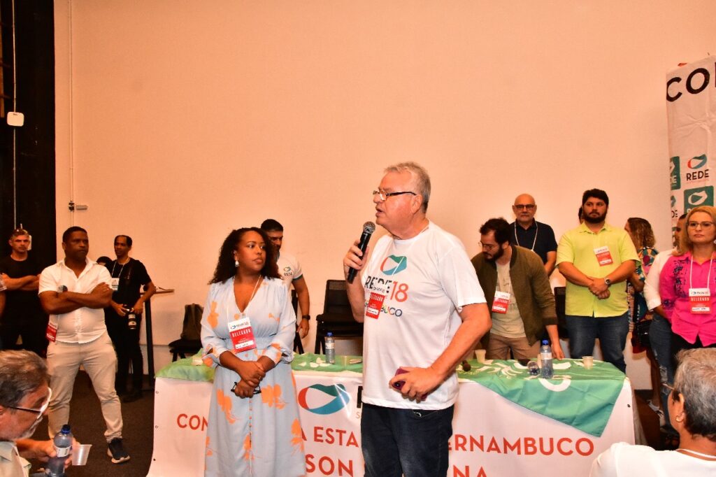 O grupo liderado por Alice Gabino e Roberto Leandro cresceu