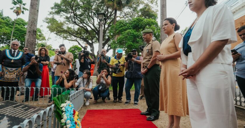 Raquel Lyra e autoridades celebram a Data Magna de Pernambuco