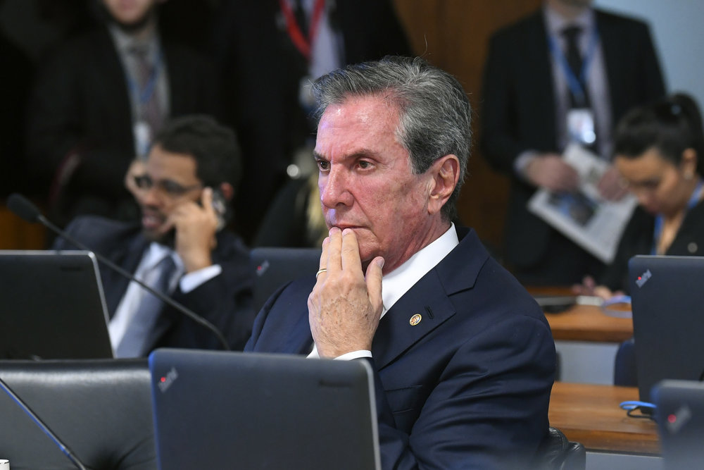 A defesa confirma que as autoridades prenderam Fernando Collor ao sair de Maceió para cumprir pena por corrupção e lavagem de dinheiro.