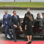 PF conclui que Bolsonaro e Carlos agiram em rede de espionagem