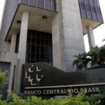 Banco Central sobe Selic a 15% e Brasil lidera em juro real