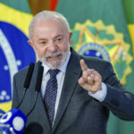 Lula sinaliza não sancionar aumento de deputados