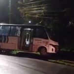 Micro-ônibus sofre colisão em Marcos Freire