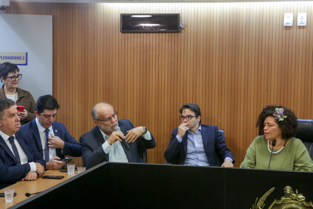 Justiça de Pernambuco anula atos do PSDB e provoca reviravolta na CPI da Publicidade da Alepe, reforçando regras e autonomia parlamentar.