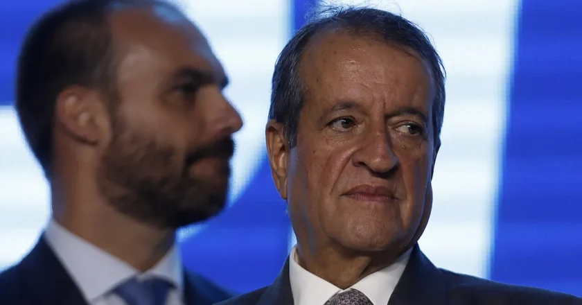Eduardo Bolsonaro rompe com Valdemar Costa Neto e PL