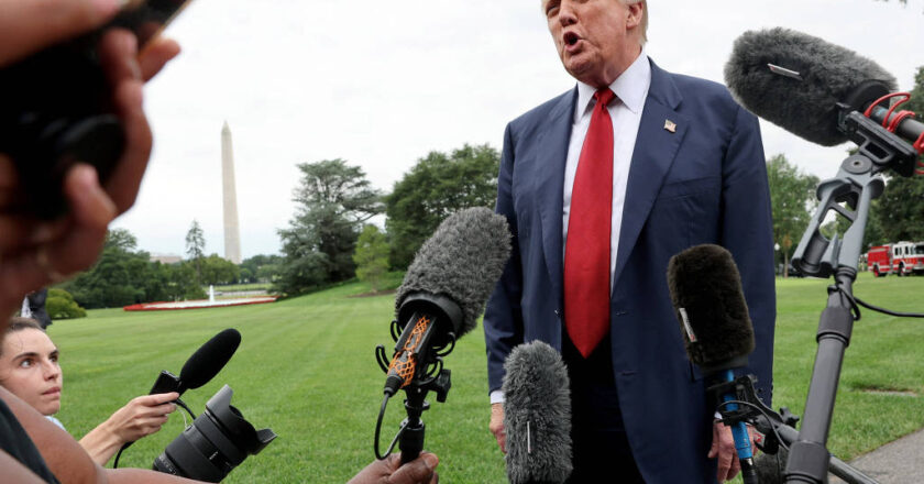 Trump diz que Lula pode dialogar sobre tarifas a qualquer hora