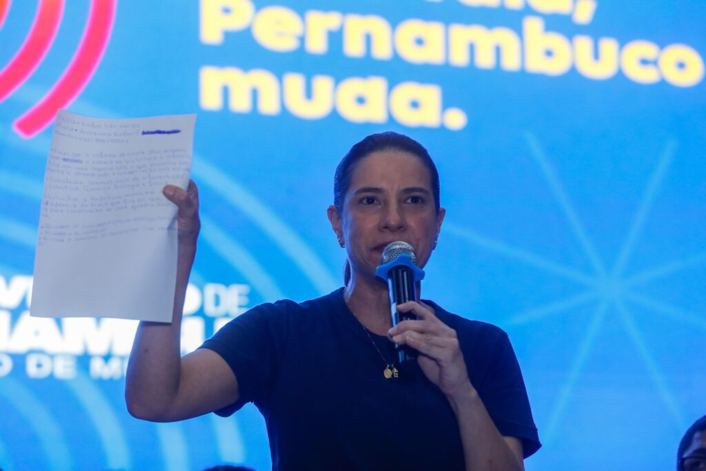 Governadora lança novos PMs, abre Semana do Patrimônio e realiza Ouvir para Mudar em Carpina.