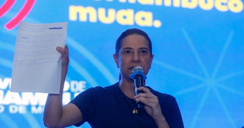 Governadora inicia ações do Ouvir para Mudar em Carpina