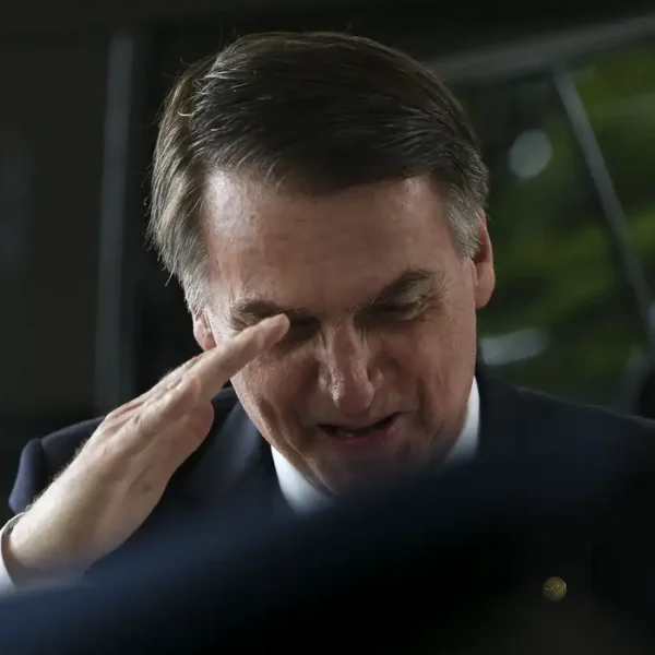 Coaf registra R$ 30,5 mi em contas de Bolsonaro