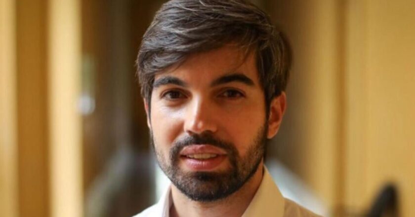 Manoel Medeiros pede desligamento do governo de PE