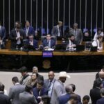 Câmara aprova PEC da Blindagem; veja votos de PE